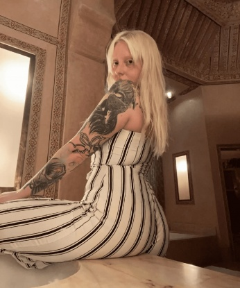 Изысканная леди с шикарной внешностью и страстным нравом ждет встречи с настоящим джентльменом. Гарантирую незабываемый опыт, после которого захочется вернуться снова и снова! 185, 25 лет